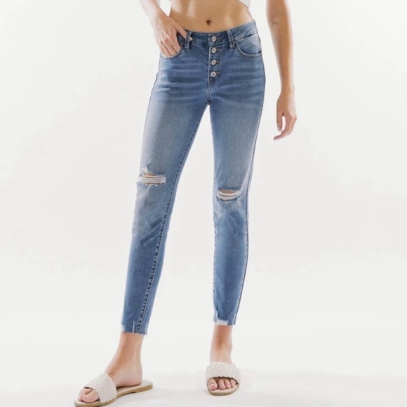 Kancan Penelope High Rise Jean Button fly‎ Distressed size 7/27 KC7156M - Picture 1 of 6